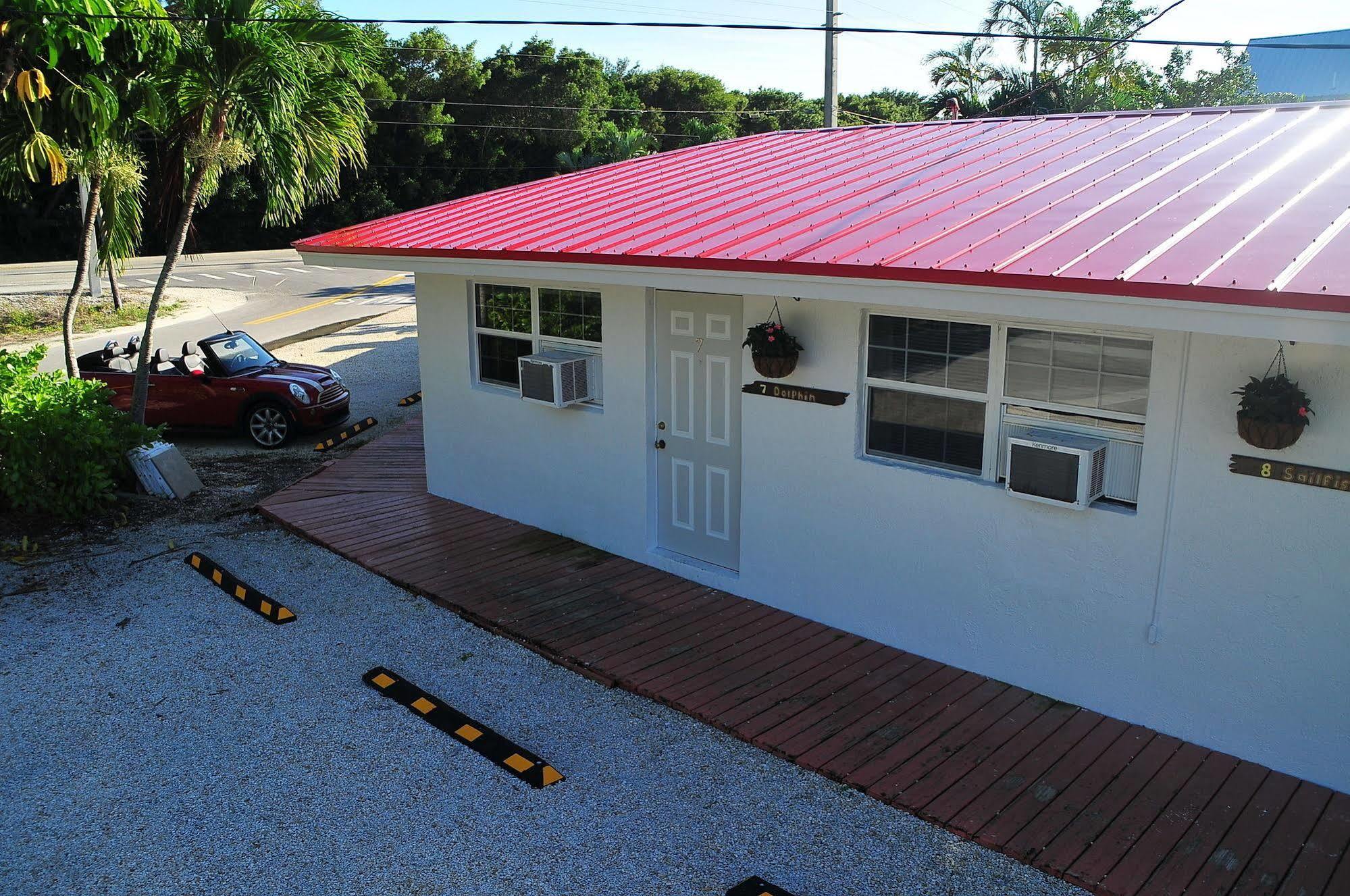 Conch On Inn Motel Tavernier Exterior photo
